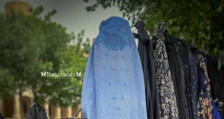 که راننده‌ی سه‌چرخه را یکی‌ از طالبان با سیلی زده و به وی نیز اخطار داده که بار دیگر اگر زن بدون حجاب را سوار کند