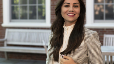 حمیرا قادری دکترای ادبیات فارسی دارد وآثار متعددی را درحوزهء ادبیات داستانی زبان فارسی درایران وافغانستان منتشر کرده است