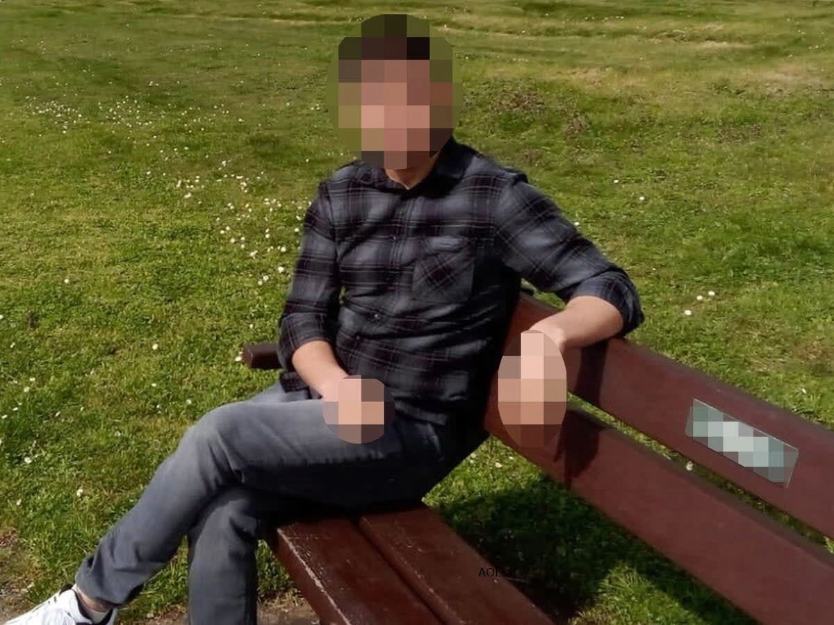 این عضو نیروی هوایی افغانستان در کنار نیروهای بریتانیایی و نیروهای ائتلاف کار کرده و بیش از 30 ماموریت جنگی را انجام داده است